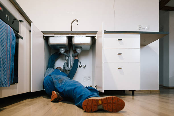 Professional Leak Detection technician working in Lenox, IA
